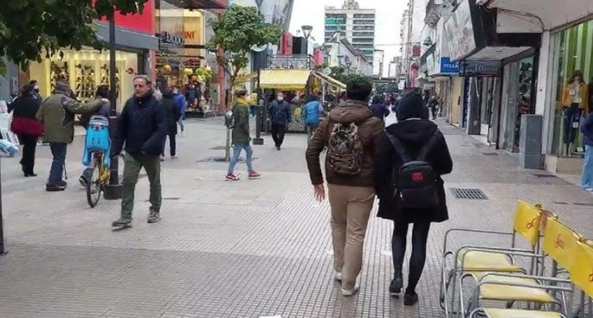 Pronostican lloviznas y un fuerte descenso de temperatura en Tucum&aacute;n por la llegada de un nuevo frente fr&iacute;o