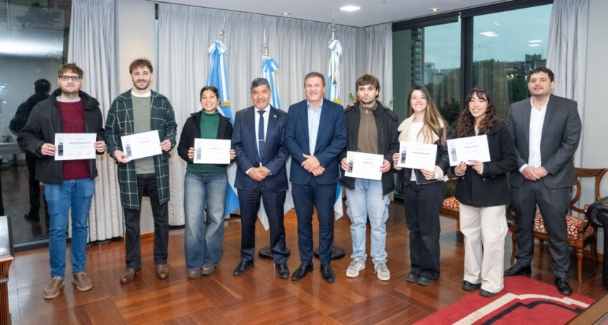 Estudiantes de la UNT fueron reconocidos en la Legislatura antes de representar a Argentina en el Mundial de Geolog&iacute;a en Estados Unidos