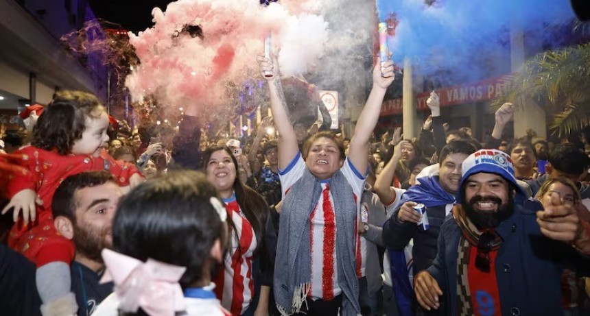 Santiago Pe&ntilde;a declar&oacute; feriado en Paraguay por la hist&oacute;rica victoria ante Alemania