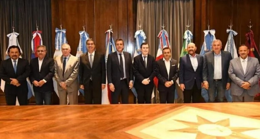 Respaldo de los gobernadores a la candidatura de Sergio Massa