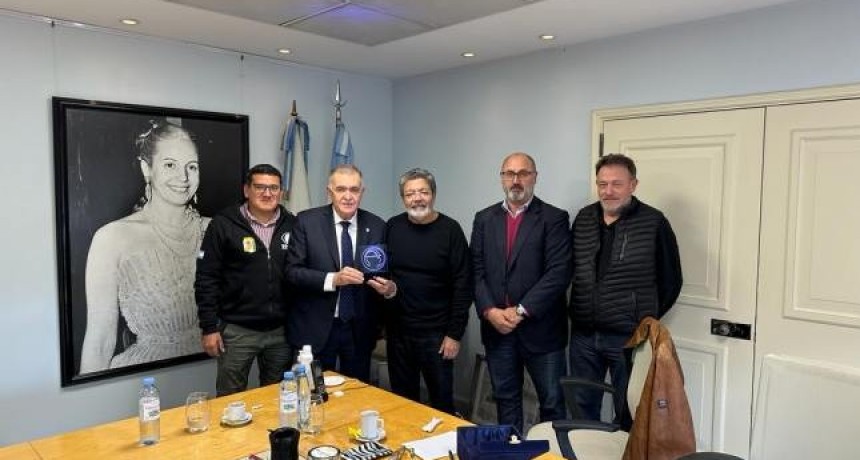 Jaldo se reunió con Gerardo Martínez, secretario general de la UOCRA a nivel nacional