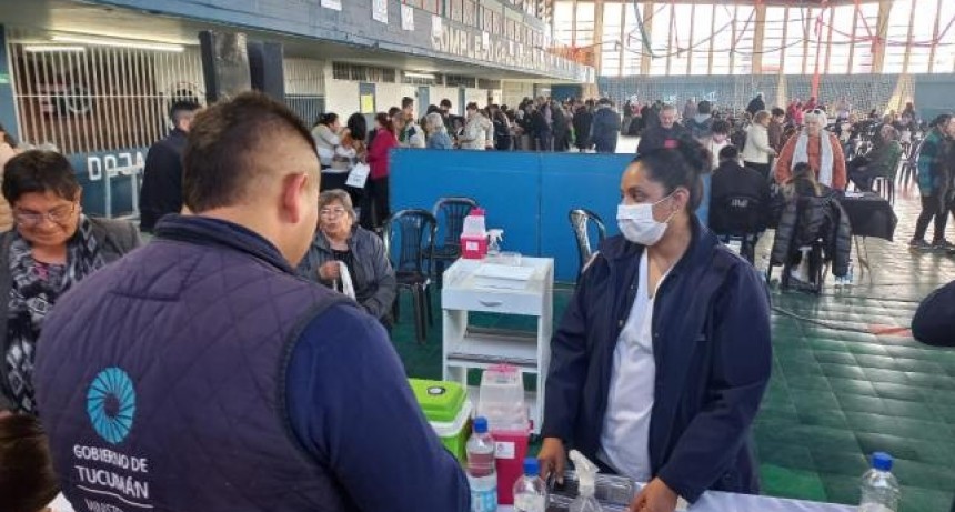Realizan un Mega Operativo de Vacunación y Chequeo de Salud