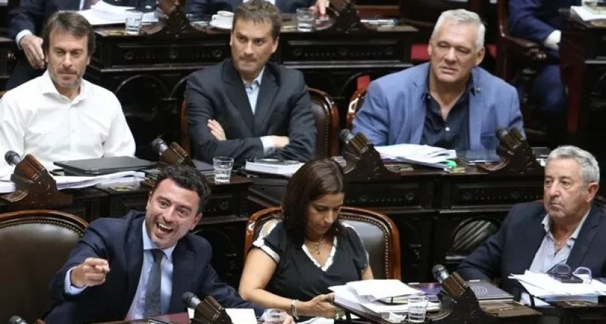 La UCR pide suspender hasta agosto la sesión del miércoles sobre el Fondo de Incentivo Docente
