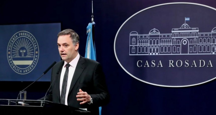 Adorni desestimó la tensión en los mercados