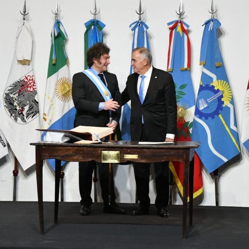 Jaldo y los gobernadores dejaron su mensaje tras la firma del Pacto de Mayo