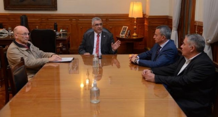 El Ministro de Economía adelantó que habrá ayuda a productores afectados por la helada en la Provincia