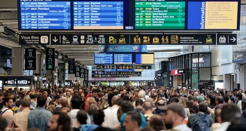 Francia: trenes cancelados y denuncia de sabotaje previo a la ceremonia de los Juegos Olímpicos