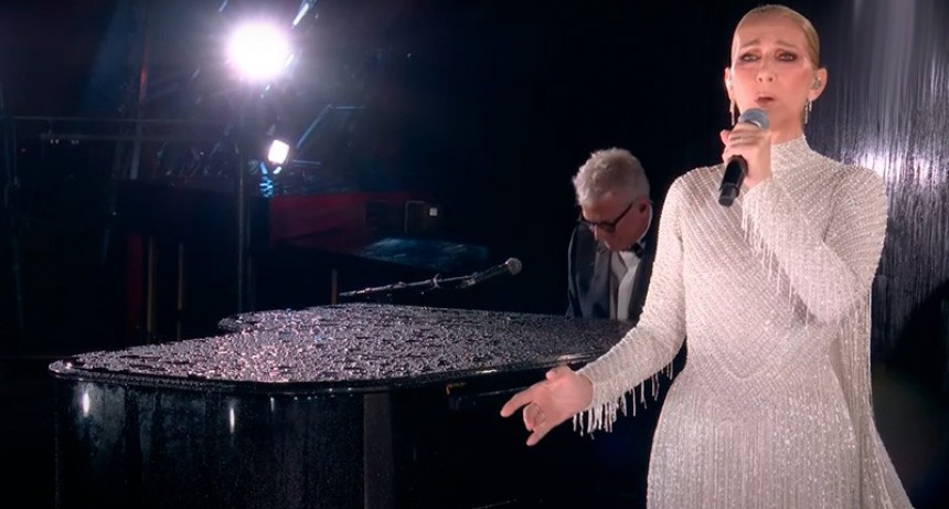 Juegos Olímpicos: la emocionante aparición de Céline Dion en la Torre Eiffel durante la ceremonia inaugural