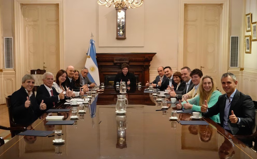 Gobierno en alerta: Gabinete se activa para frenar pérdida de YPF