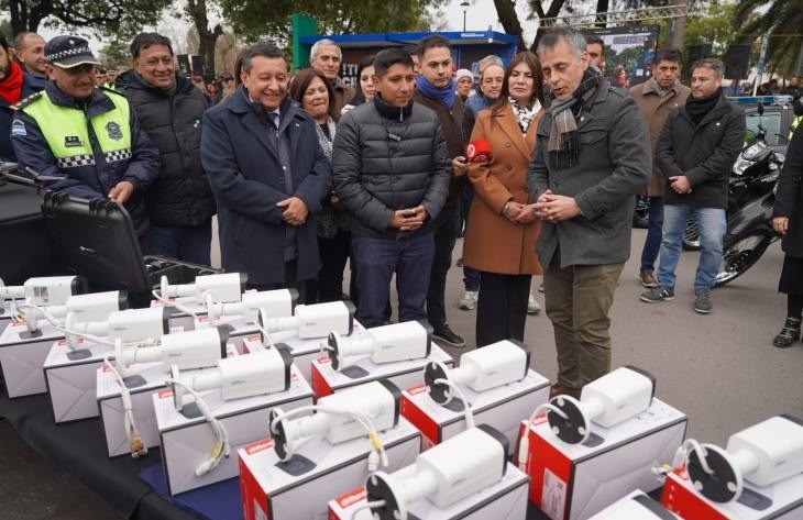 Paradas Conectadas: Tecnología para seguridad y transporte en BRS