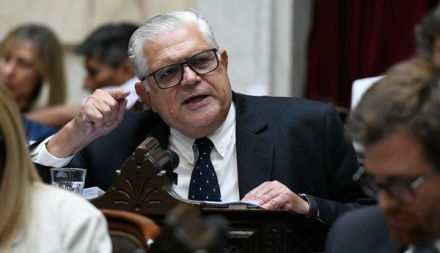 López Murphy propone reemplazar el peso por el 