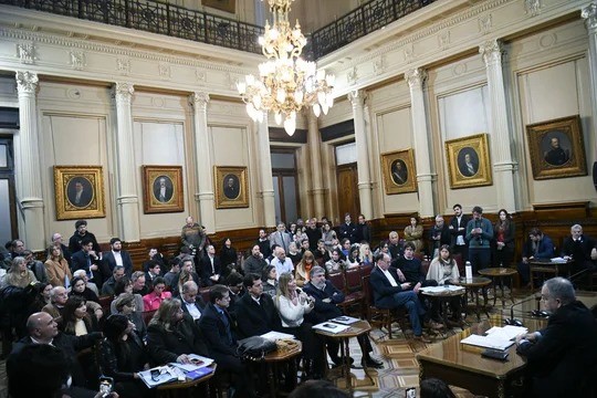 Choque en el Senado por convocatoria no autorizada de Presupuesto