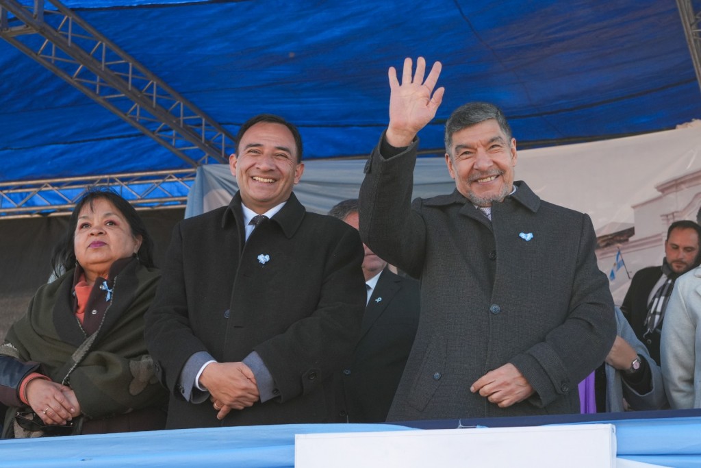Acevedo participó de la celebración por 209° de la Independencia en un acto en Benjamín Paz