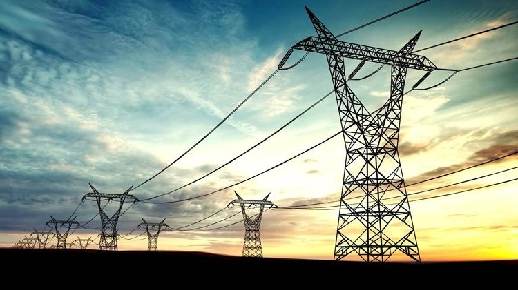 El Gobierno desregula el mercado eléctrico para promover inversiones