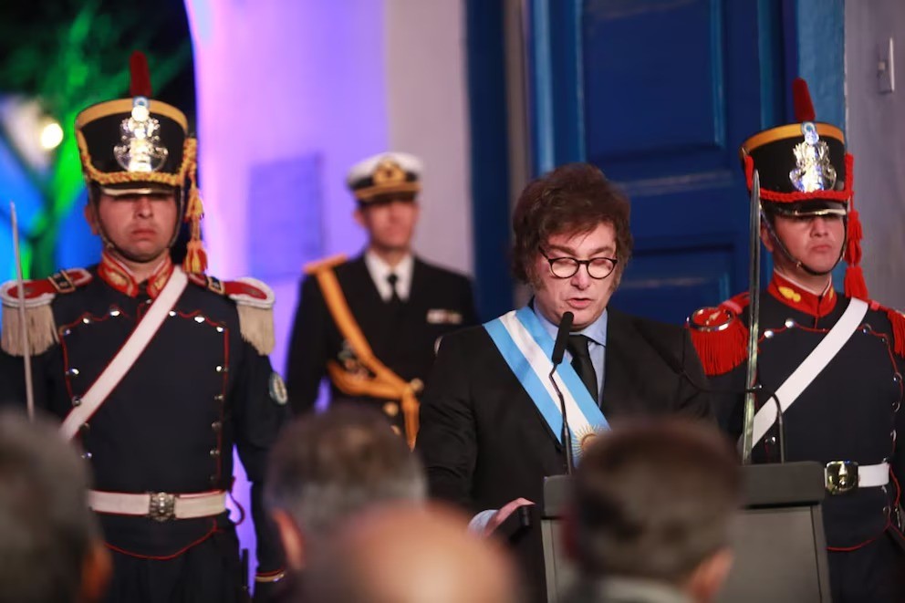 Un 9 de Julio clave: Milei viaja a Tucumán en un escenario de conflicto federal