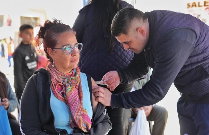 Docentes tucumanos se vacunan contra la gripe antes del regreso a clases
