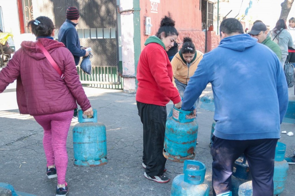 Monteros amplía acceso a garrafas subsidiadas en La Banda del Río Salí