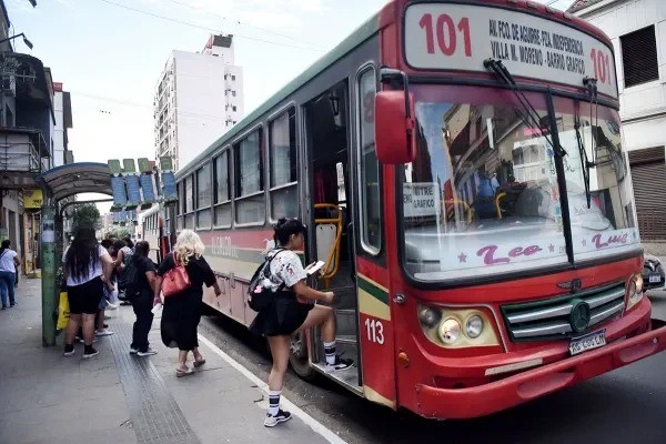 Transporte: refuerzan frecuencias por vuelta a clases
