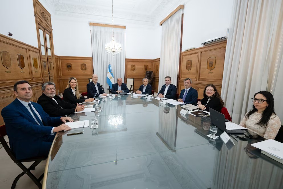 El Consejo de Mayo avanza en reforma laboral con hermetismo