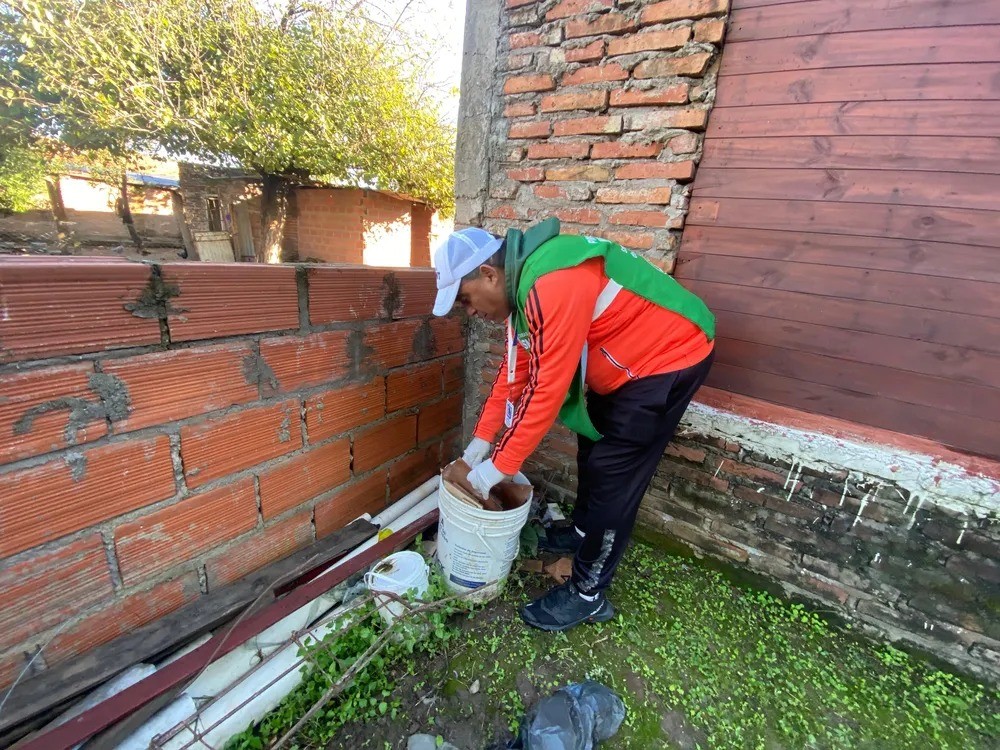 Refuerzan controles contra el dengue en barrios de la ciudad