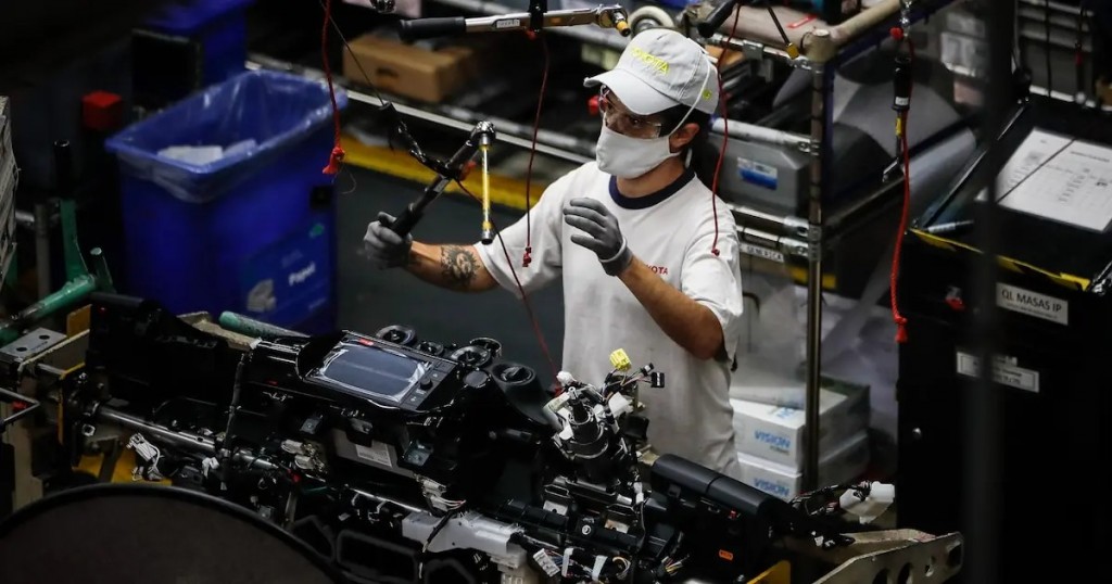 La actividad económica crece 5% interanual en mayo, según INDEC