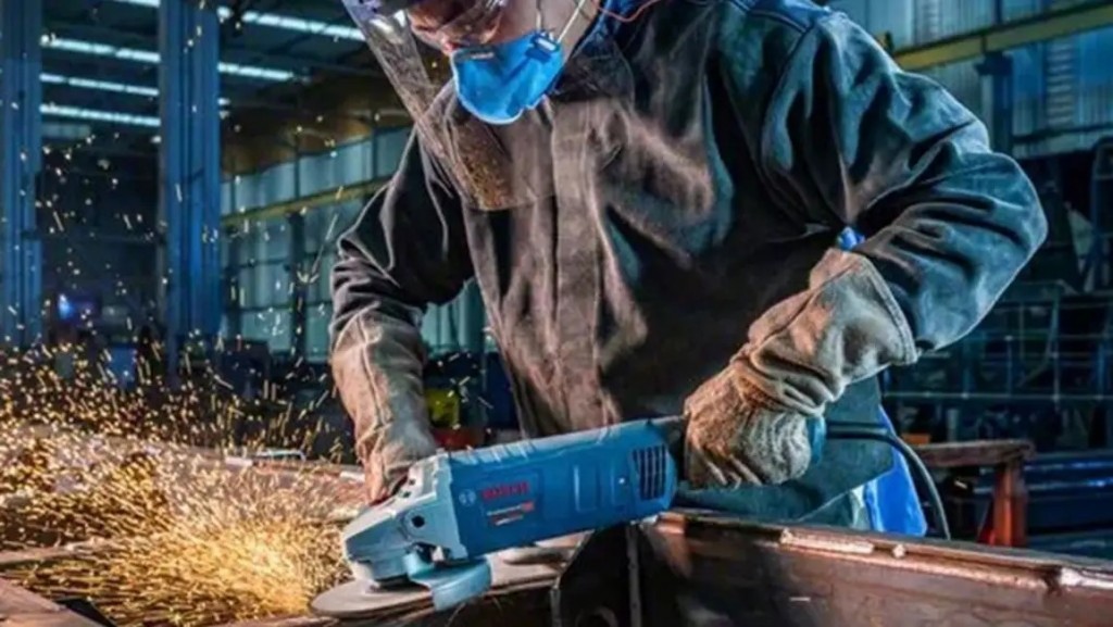 El Gobierno baja aranceles a maquinarias y herramientas industriales al 12,6%