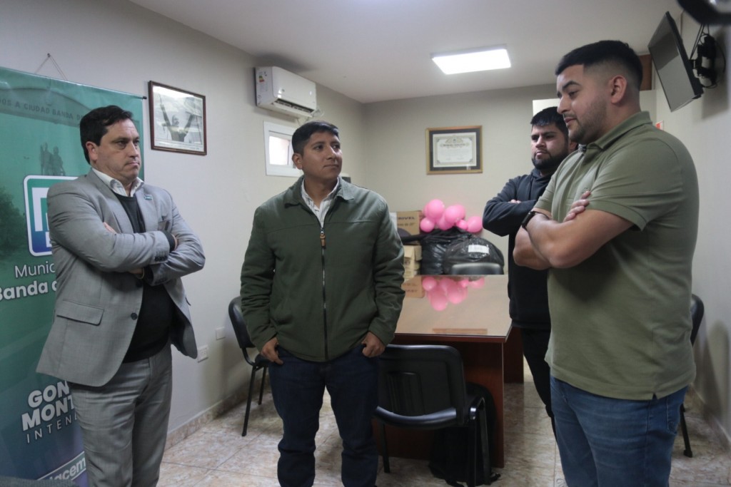 Gonzalo Monteros y Diego Erroz impulsan el deporte femenino con ayuda económica