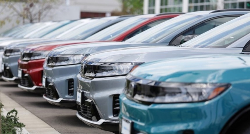 Ventas de autos crecen 77,8% en el primer semestre