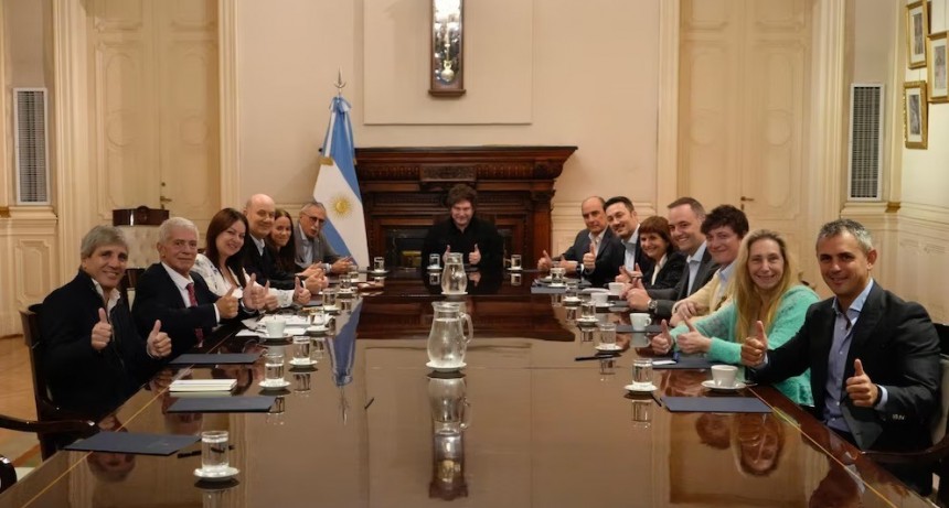 Gobierno en alerta: Gabinete se activa para frenar pérdida de YPF