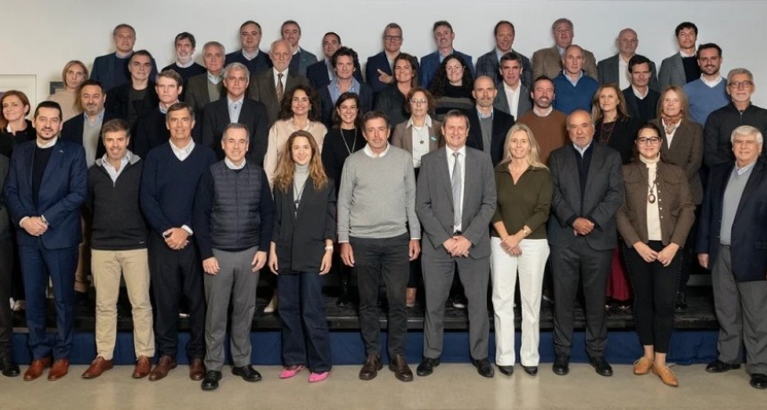 Empresarios buscan relanzar la competitividad argentina