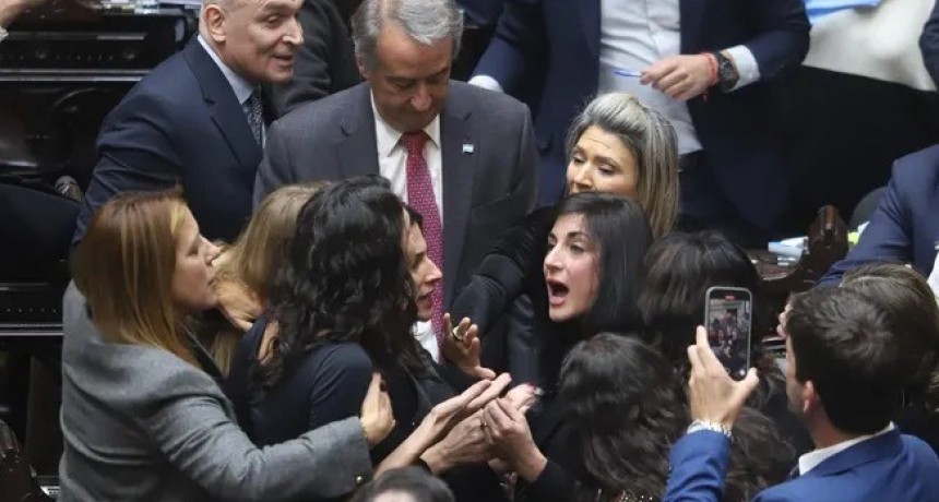 Tras el caos en Diputados, el oficialismo capitaliza el conflicto