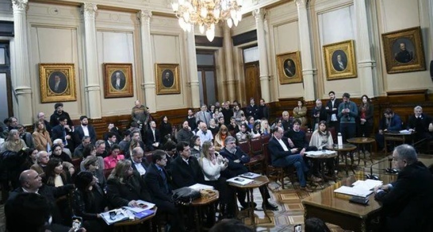 Choque en el Senado por convocatoria no autorizada de Presupuesto