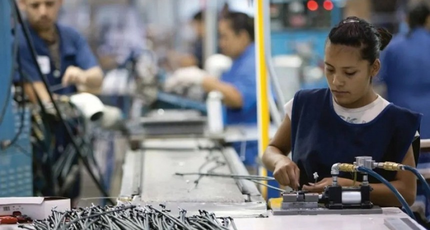 Prorrogan el programa Puente al Empleo con beneficios para contrataciones