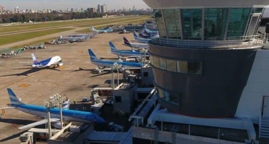 Trabajo frena el paro aeronáutico con conciliación obligatoria