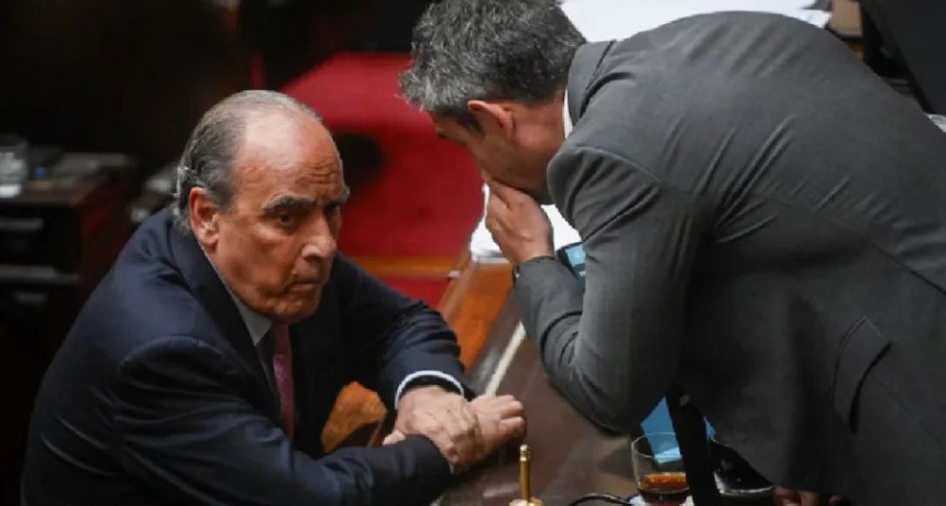 Francos busca aliados para sostener el veto a leyes aprobadas en el Senado