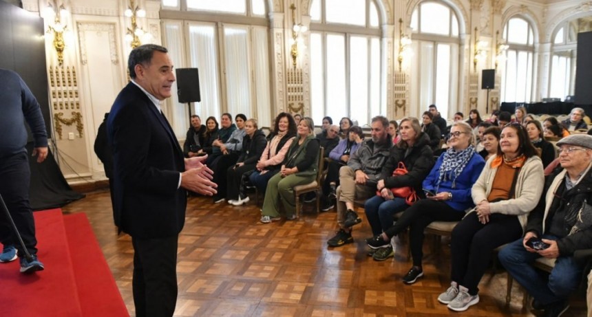 Emoción y admiración en la Casa de Gobierno tucumana