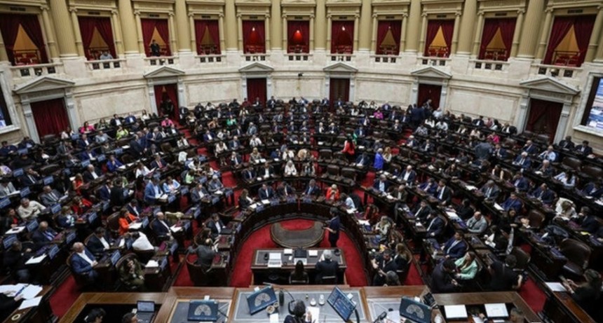 Crisis política: oposición apura sesión tras triunfo en el Senado