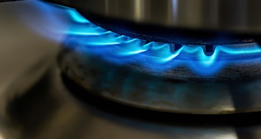 El Gobierno amplía subsidios de luz para hogares sin gas en zonas frías