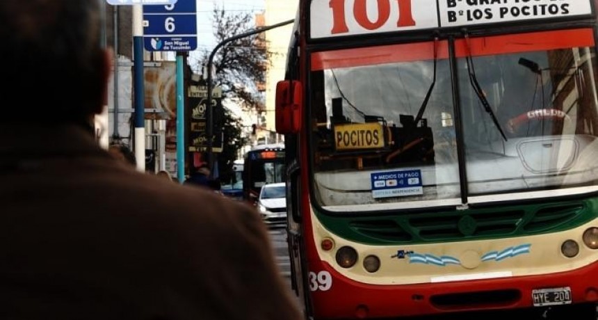 Mastercard se suma a descuentos en transporte interurbano