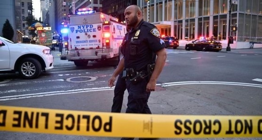 Tiroteo en rascacielos de Manhattan: muere atacante y hay dos heridos