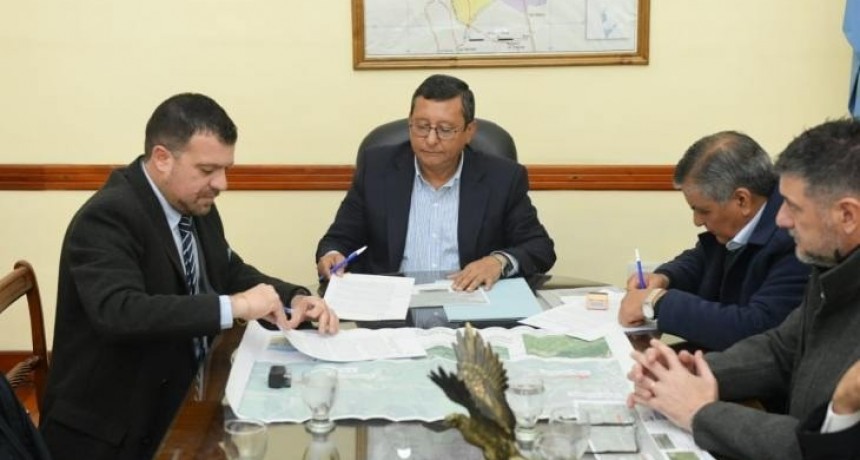 Firman convenio para iluminar la Ruta 38 en Monteros