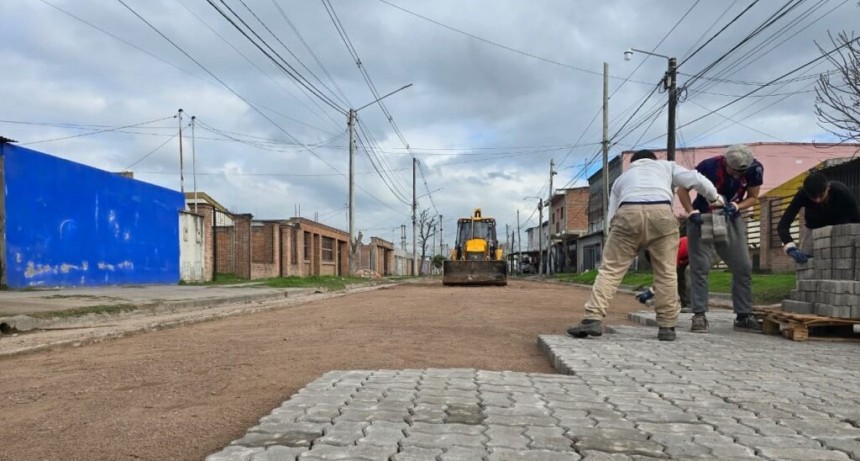 Banda del Río Salí: avanzan obras de urbanización en Barrio Los Fresnos