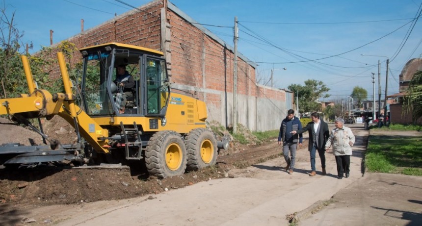 Avanza la pavimentación en seis barrios de San Miguel de Tucumán