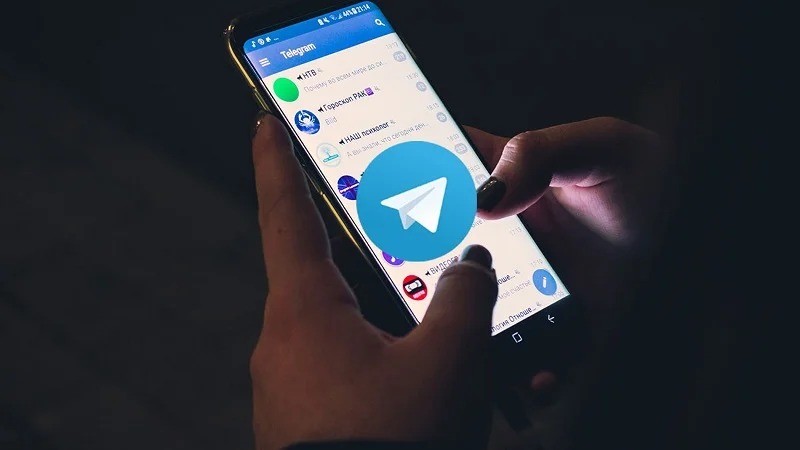 Alumnos del Instituto Pellegrini son denunciados por subir a Telegram fotos &iacute;ntimas falsas de compa&ntilde;eras generadas por inteligencia artificial