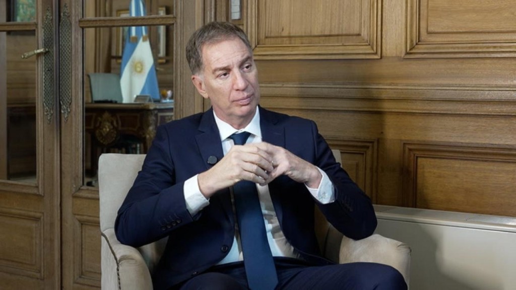 Santilli, tras asumir como jefe de Gabinete: &ldquo;Para que la Argentina no vuelva atr&aacute;s, el Presidente tiene que reelegir&rdquo;