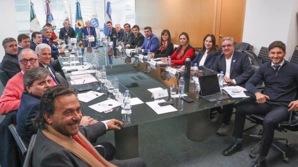 La Casa Rosada buscar&iacute;a acuerdos con gobernadores para impulsar su agenda de reformas en el Congreso