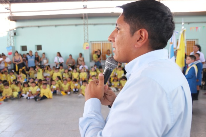 Educaci&oacute;n en Banda del R&iacute;o Sal&iacute;: el municipio reforz&oacute; la asistencia a escuelas con equipamiento e insumos