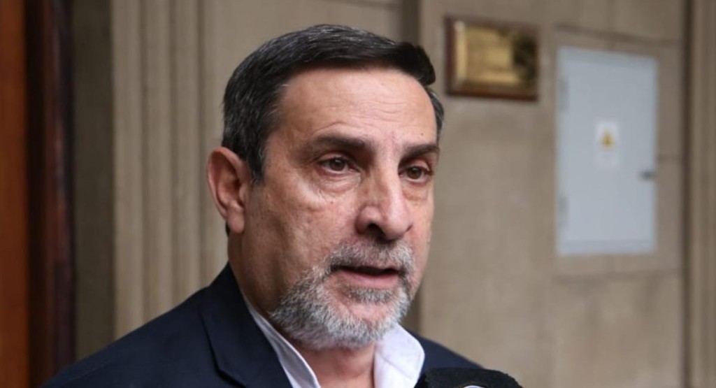 Luis Medina Ruiz fue internado por un cuadro abdominal y el Siprosa descart&oacute; una afecci&oacute;n card&iacute;aca