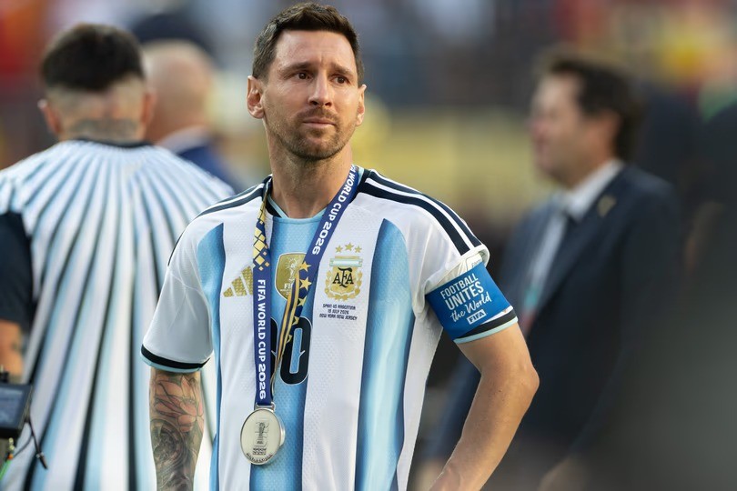 La emoci&oacute;n de la Selecci&oacute;n argentina tras la final del Mundial 2026: Messi fue ovacionado por los hinchas