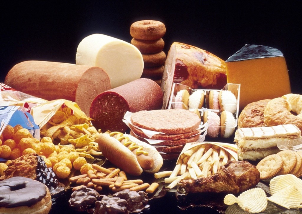 Az&uacute;car, harinas y ultraprocesados: los alimentos que m&aacute;s contribuyen al aumento de los triglic&eacute;ridos